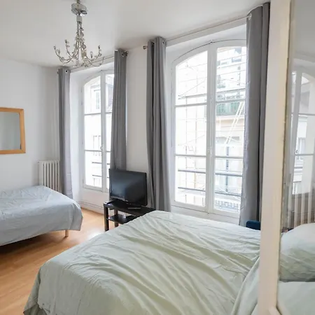Apartament Superbe Notre-dame *